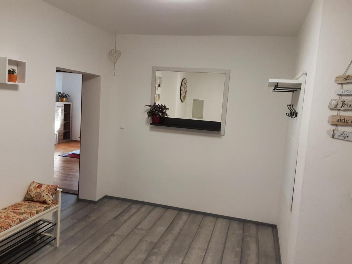 Apartment - Ferienwohnung 1 Treffen Am Ossiachersee Esterno foto
