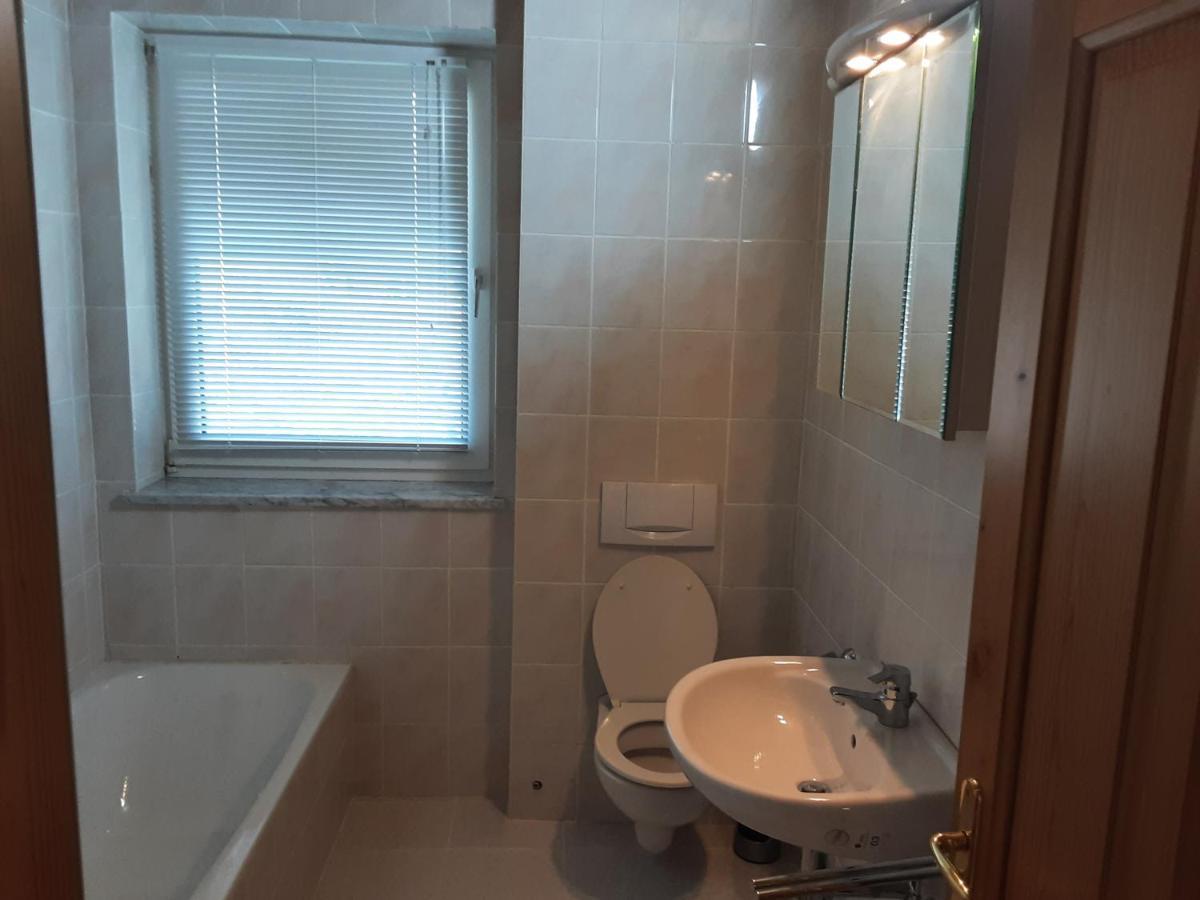 Apartment - Ferienwohnung 1 Treffen Am Ossiachersee Esterno foto